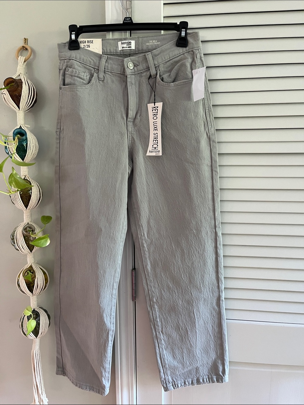 Kensie High-Rise Stretch Jeans - Light Gray